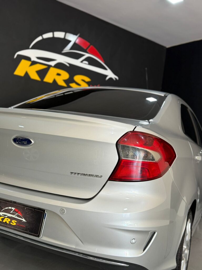 KA SEDAN TITANIUM4