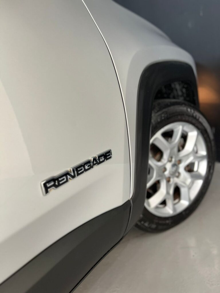 🚘 Jeep - Renegade Sport 1.8 4x2 Flex 16V Aut. 📅 2017-2018 💰 Preço- R$ 72.900,00—————————————— (3)
