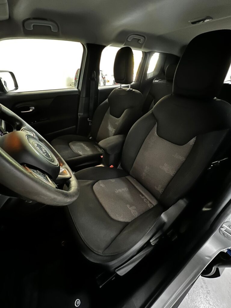 🚘 Jeep - Renegade Sport 1.8 4x2 Flex 16V Aut. 📅 2017-2018 💰 Preço- R$ 72.900,00—————————————— (7)